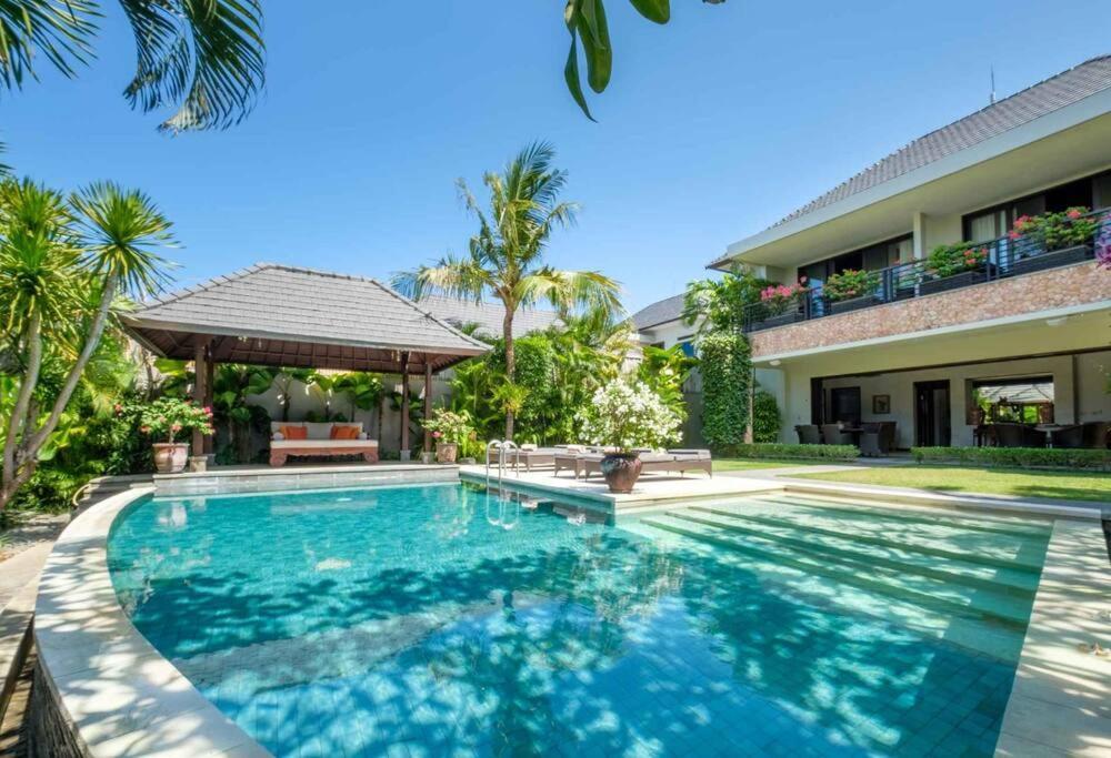Kejora Beachfront Estate Sanur -Stunning Villa Eleven Exterior foto